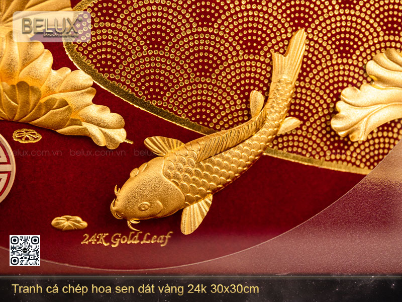 Tranh cá chép hoa sen dát vàng 24k KT 30x30cm